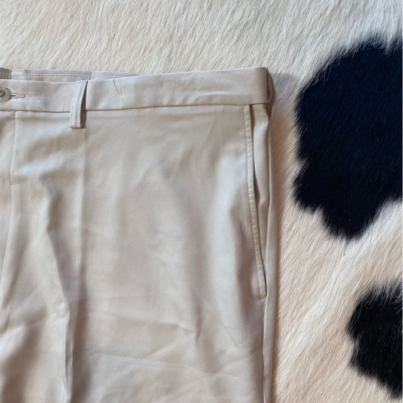Haggar Cool 18® Pro performance khaki Shorts - Picture 6 of 12